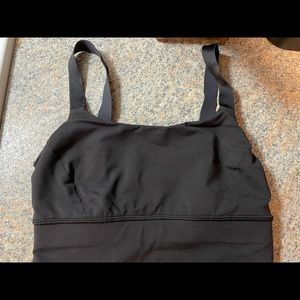 Lululemon sports bra